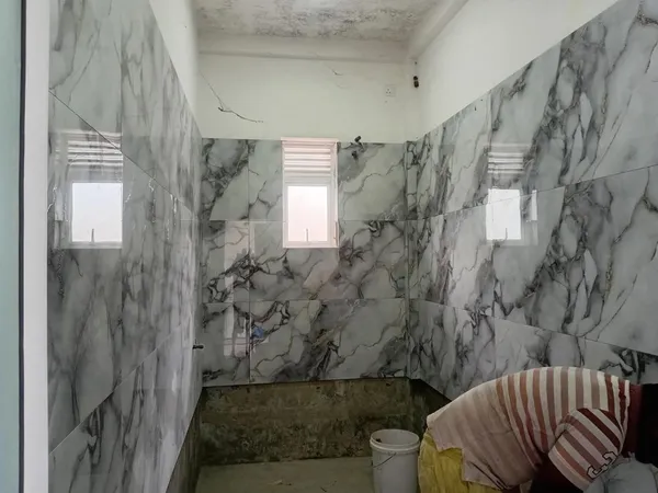Marble Effect Bathroom Walls